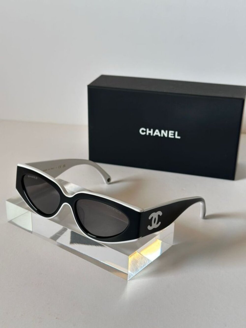 Authentic CHANEL Sunglasses with box and case